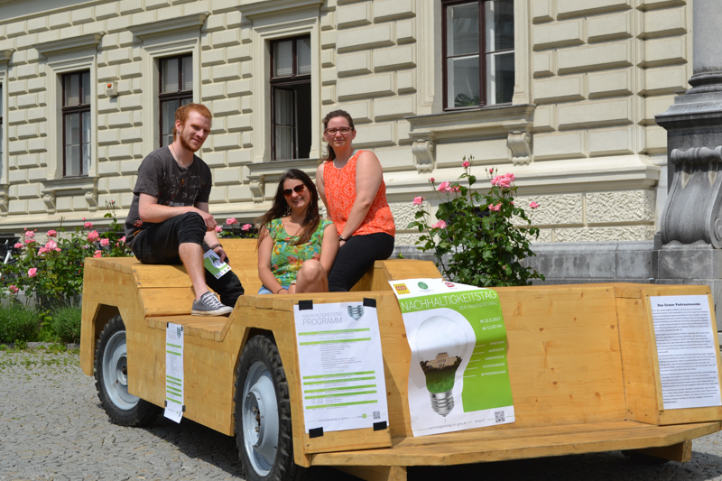 Organisierten den Nachhaltigkeitstag an der Uni Graz: die Studierenden Fabian Kerber, Alexandra Horvath und Annemarie Sindler. Fotos: Organisationsteam Nachhaltigkeitstag 