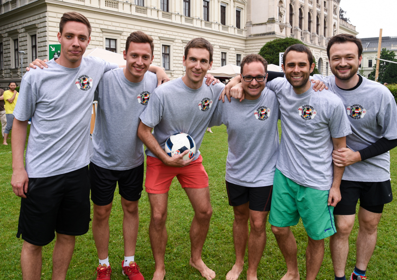 Sportjurist Christoph Hofstätter (3.v.l.) ist mit seinem Team für die Austragung des Events verantwortlich gewesen. ©Uni Graz/Tzivanopoulos