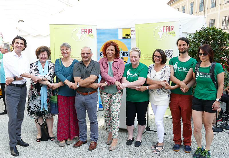 Sie packen's gemeinsam an, für mehr Nachhaltigkeit: VertreterInnen aus der Wissenschaft und Politik. Alle Fotos: Fair Tag Styria. 