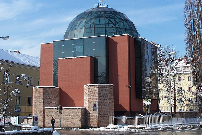 Die Grazer Synagoge befindet sich am David-Herzog-Platz im Bezirk Gries (Foto: Willard/Wikicommons) 