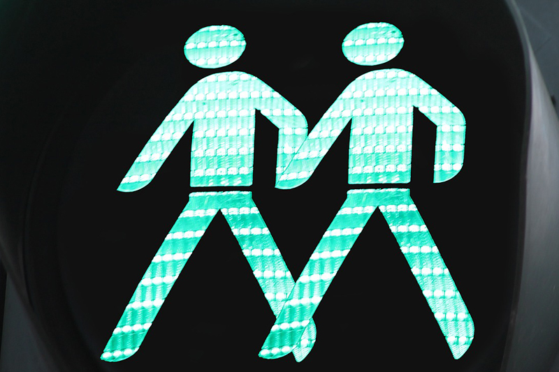 Grünes Licht für die Segnung gleichgeschlechtlicher Paare fordern auch TheologInnen der Universität Graz. Foto: Pixabay/Gundula Vogel 