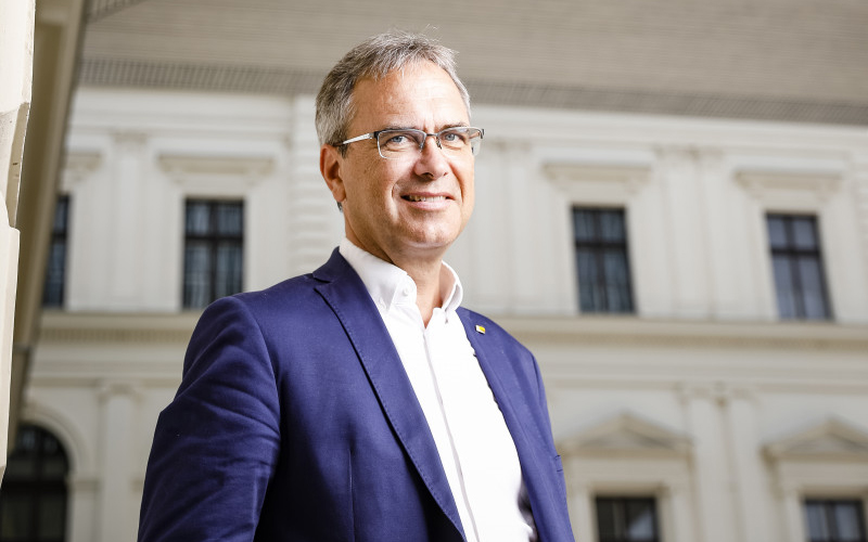 Peter Riedler wird auch nach dem 1. Oktober Rektor der Universität Graz sein. Er wurde am 23. Juni vom Universitätsrat gewählt. Foto: Luef 