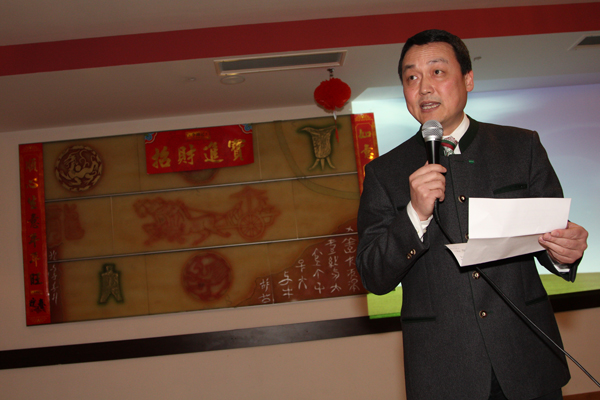 Der Vizedirektor des Konfuzius-Institutes Wan Jie Chen begrüßte das neue Jahr 