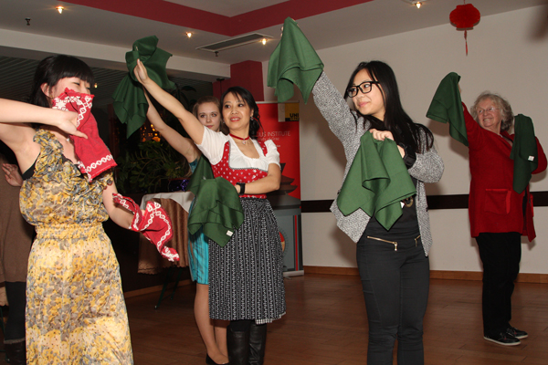 auch zum Mitmachen rundeten das Programm des Abends ab 