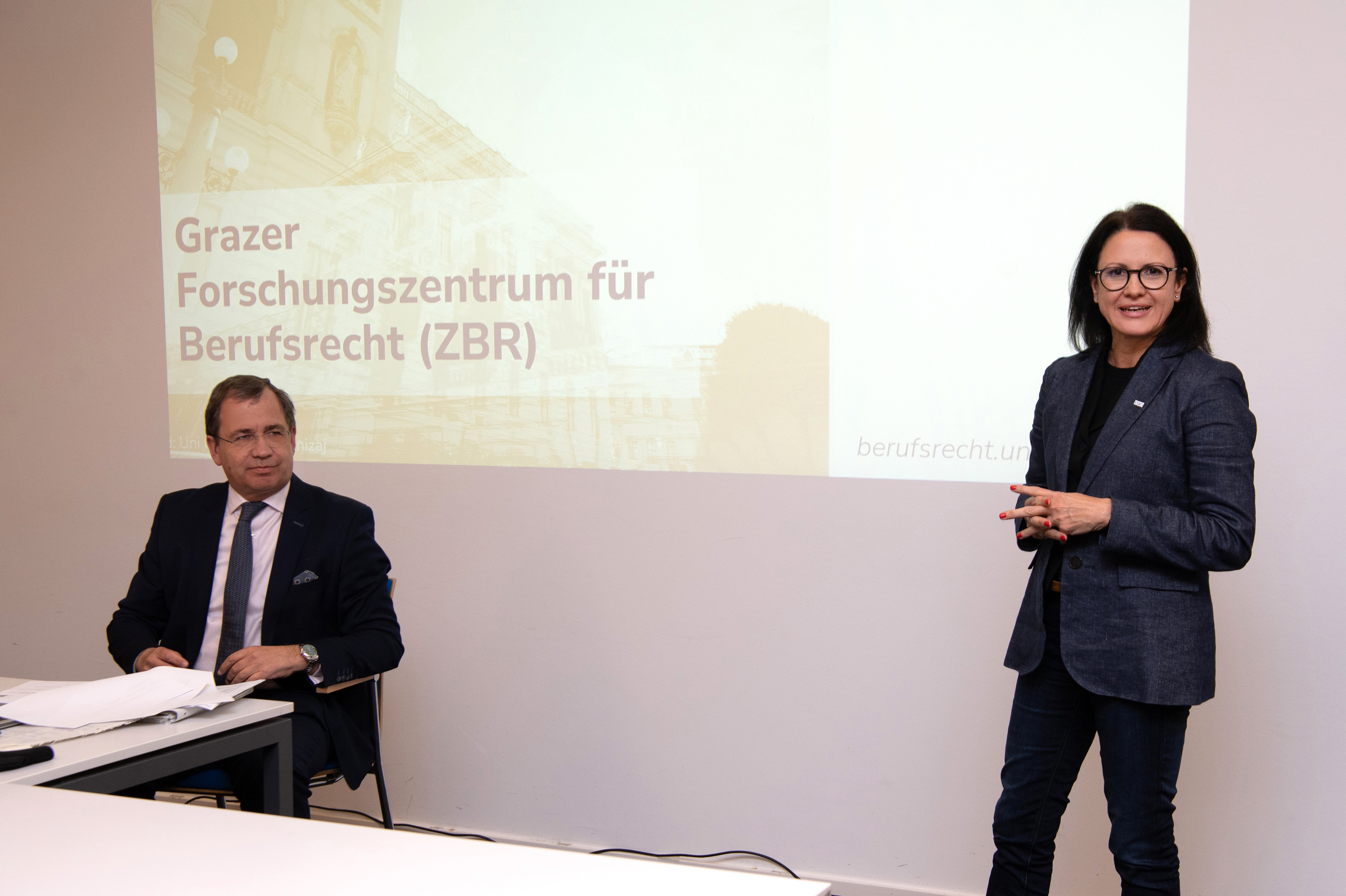 v.l.n.r.: Kristin Grasser, LLM MBA BA und RA Hon.-Prof. Dr. Gernot Murko ©knauder-fotografie.at