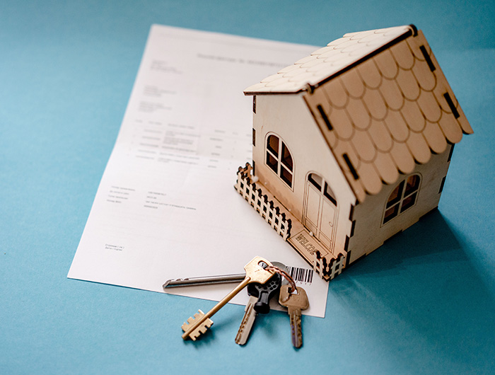 house, contract, key ©OleksandrPidvalnyi - Pixabay.com